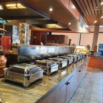Chom Chom hot buffet counter